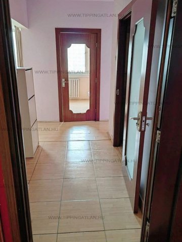 Eladó panellakás, III. kerületben, Zsirai Miklós utcában