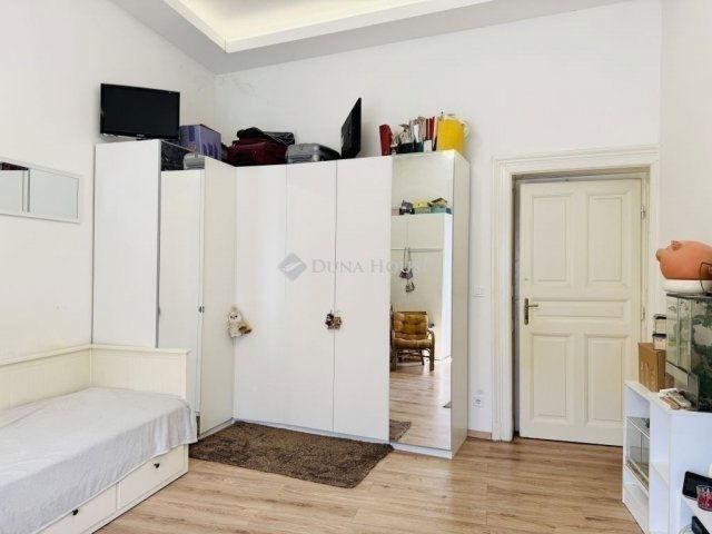 Eladó téglalakás, Budapesten, II. kerületben 126 M Ft, 3 szobás