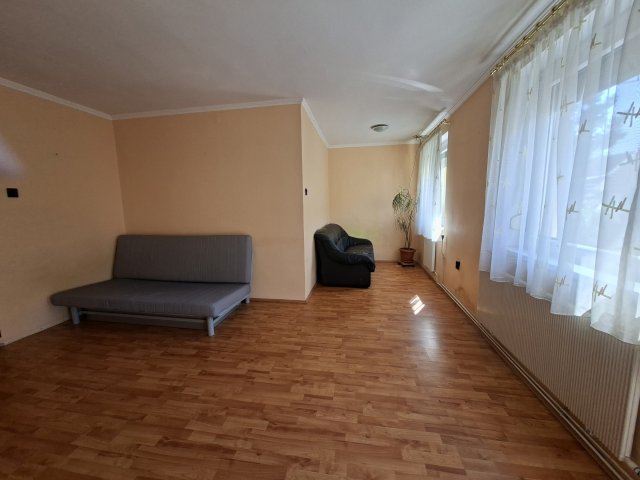Eladó téglalakás, Egerben 49.9 M Ft, 2 szobás