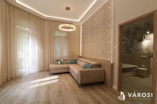 Kiadó téglalakás, albérlet, Szegeden 400 E Ft / hó, 3 szobás