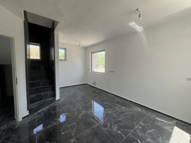 Eladó családi ház, Szigethalmon 108 M Ft, 6 szobás