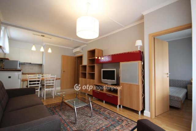 Kiadó téglalakás, albérlet, Budapesten, I. kerületben, 2 szobás