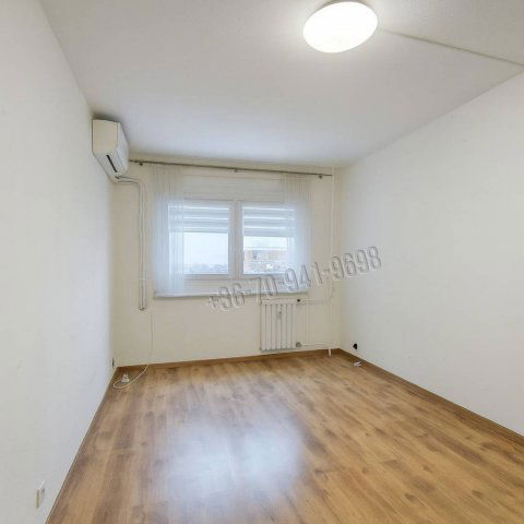 Eladó panellakás, Budapesten, III. kerületben 78.9 M Ft, 3 szobás