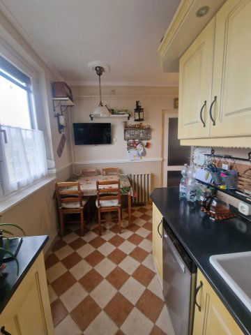 Eladó panellakás, Budapesten, XXI. kerületben, Rakéta utcában