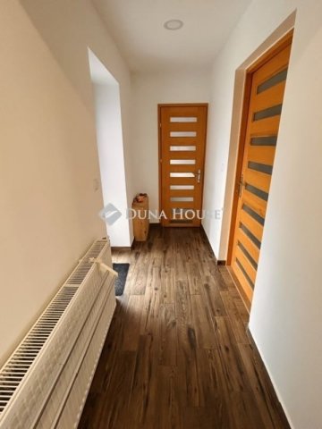 Eladó családi ház, Batykon 55 M Ft, 4 szobás