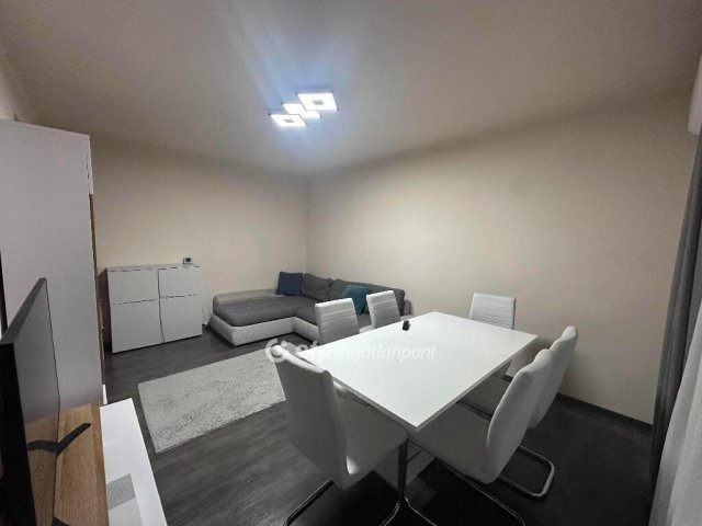 Eladó téglalakás, Szentlőrincen 45 M Ft, 2+1 szobás