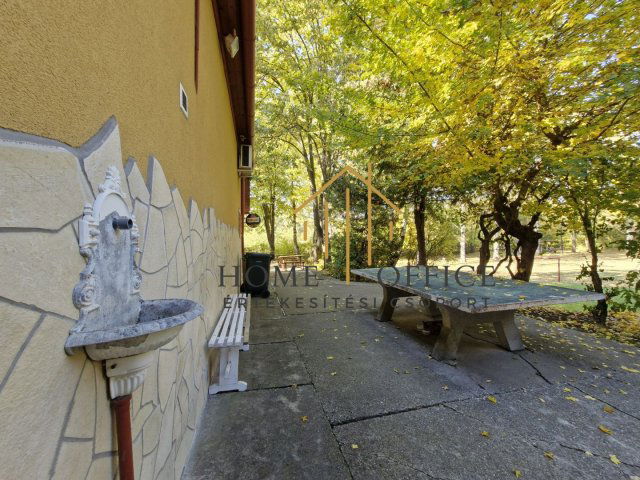 Eladó üzlethelyiség, Varbón 134.9 M Ft / költözzbe.hu