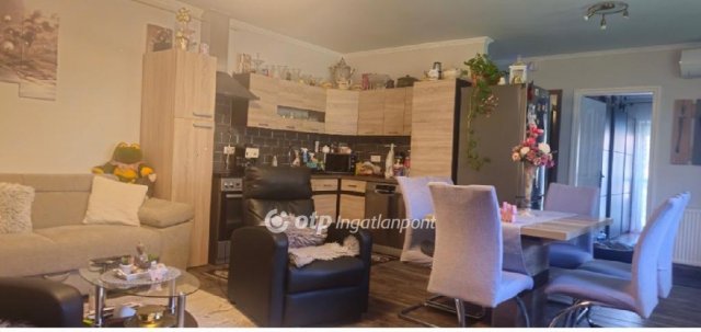 Eladó családi ház, Halásztelken 106.99 M Ft, 3 szobás