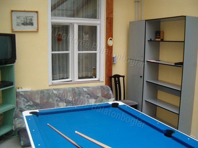 Eladó családi ház, Balatonszemesen 355.9 M Ft, 16 szobás