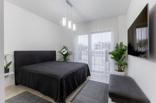 Eladó téglalakás, Budapesten, XIX. kerületben 152 M Ft, 3 szobás