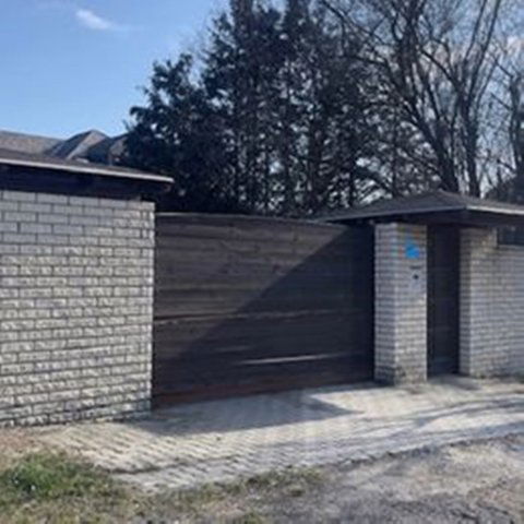 Eladó családi ház, Gödöllőn 55 M Ft, 4 szobás