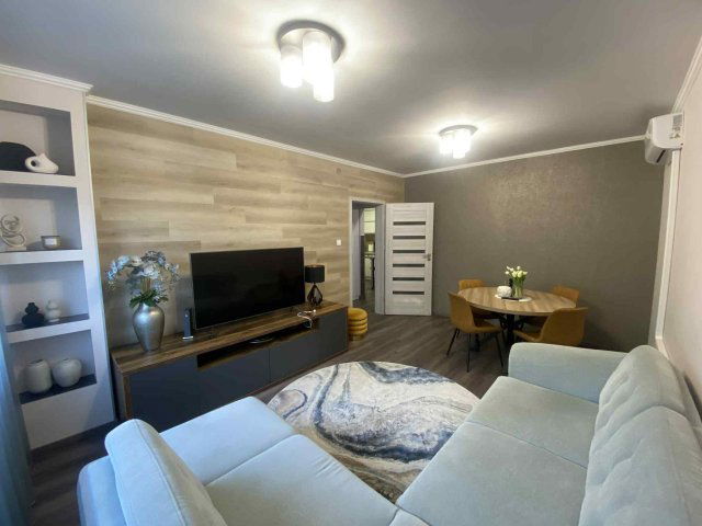 Eladó panellakás, Nyíregyházán 52 M Ft, 3 szobás