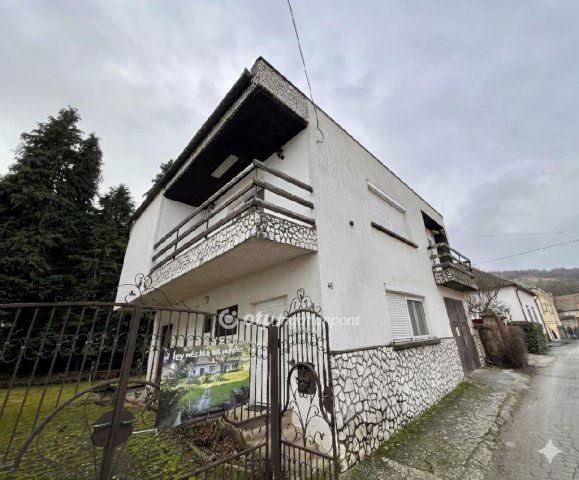 Eladó családi ház, Tokajban 139 M Ft, 3+1 szobás