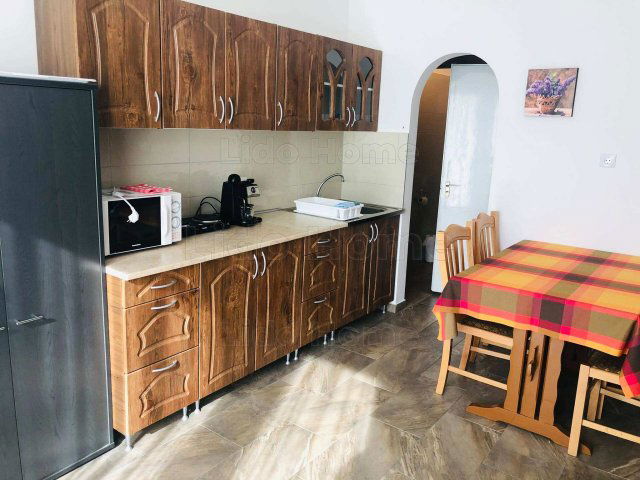 Eladó hotel, Balatonszárszón 145 M Ft, 8 szobás