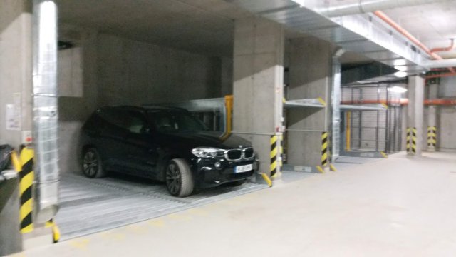 Kiadó garázs, Budapesten, XIII. kerületben, Babér utcában