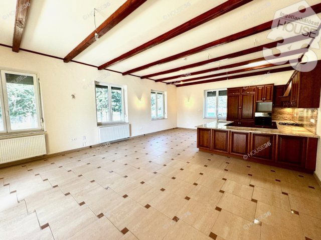 Eladó családi ház, Jakabszálláson 79 M Ft, 6 szobás