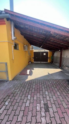 Eladó családi ház, Baján 54 M Ft, 5 szobás