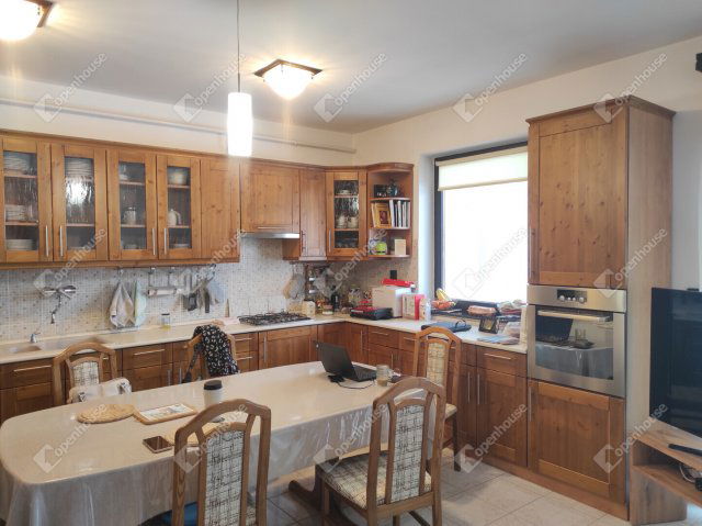 Eladó ikerház, Szegeden 140 M Ft, 6 szobás / költözzbe.hu