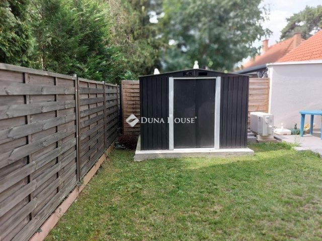 Eladó ikerház, Balatonfenyvesen 67.5 M Ft, 3 szobás