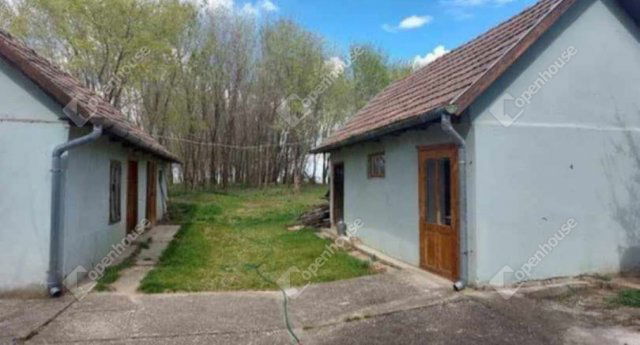 Eladó családi ház, Tóalmáson 48 M Ft, 5 szobás