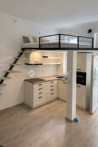 Eladó téglalakás, Budapesten, VII. kerületben 46 M Ft, 1 szobás