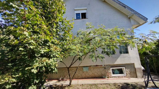 Eladó családi ház, Délegyházán 169 M Ft, 6 szobás