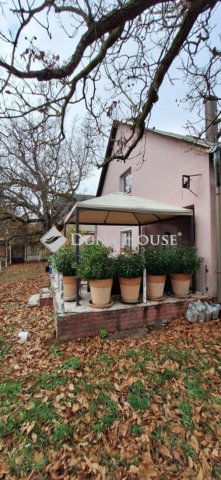 Eladó családi ház, Budaörsön 180 M Ft, 5 szobás
