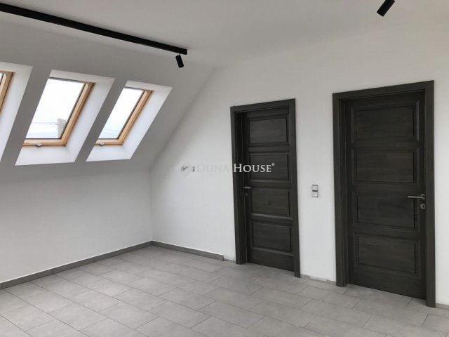 Kiadó téglalakás, albérlet, Villányban 140 E Ft / hó, 3 szobás