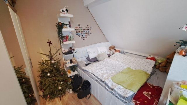 Eladó családi ház, Vecsésen 90 M Ft, 4 szobás