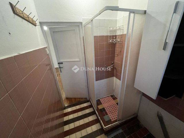 Eladó családi ház, Kecskeméten 38.9 M Ft, 2 szobás