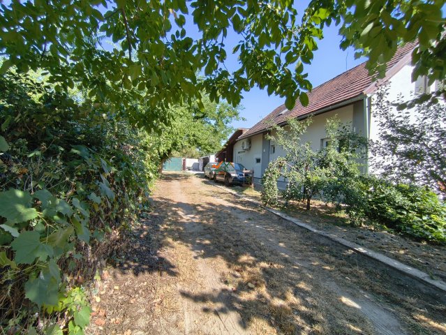 Eladó családi ház, Szigetszentmiklóson 59.9 M Ft, 5 szobás