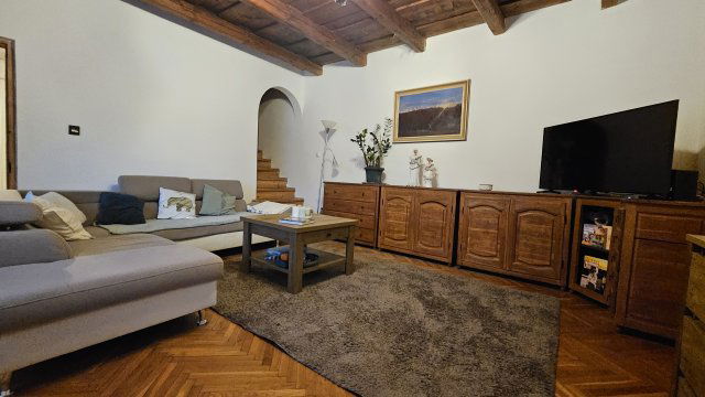 Eladó családi ház, Miskolcon 79.9 M Ft, 7 szobás