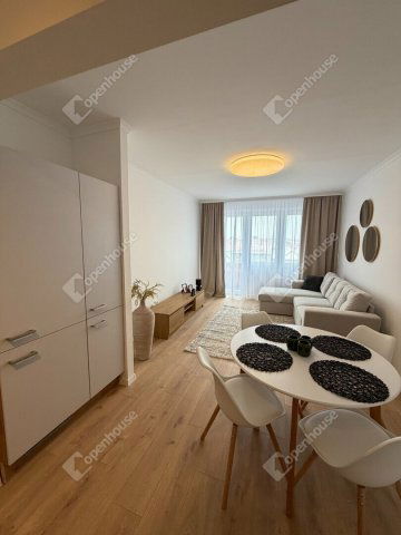 Eladó panellakás, Győrött 64.99 M Ft, 3 szobás