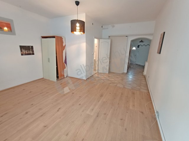 Kiadó téglalakás, albérlet, XII. kerületben, Kiss János altábornagy utcában