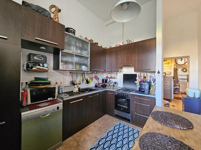 Eladó téglalakás, Budapesten, IX. kerületben 115.9 M Ft