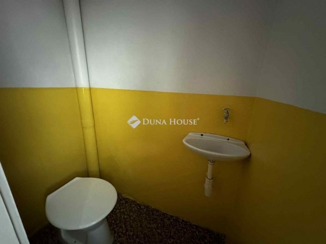 Eladó családi ház, Iregszemcsén 37 M Ft, 6 szobás