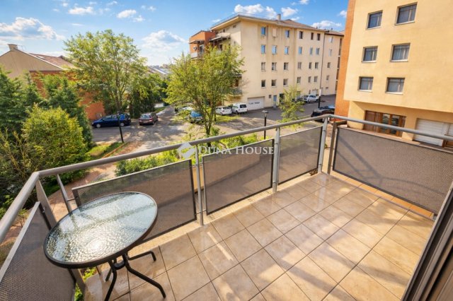 Eladó téglalakás, Budapesten, IV. kerületben 96.9 M Ft, 3 szobás