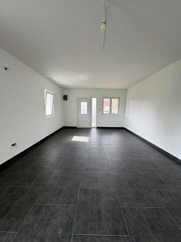 Eladó családi ház, Őrbottyánban 67.9 M Ft, 2 szobás