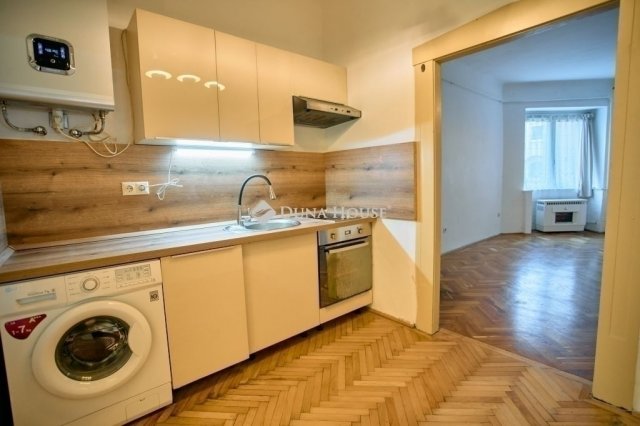 Eladó téglalakás, Budapesten, XIII. kerületben 82 M Ft, 2 szobás