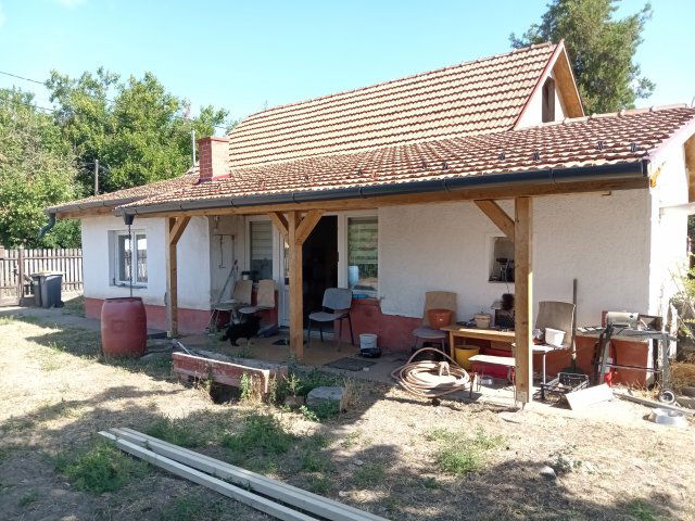 Eladó családi ház, Táborfalván 27.9 M Ft, 2 szobás