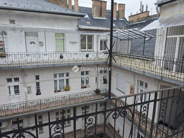 Eladó téglalakás, Budapesten, VIII. kerületben 46.5 M Ft