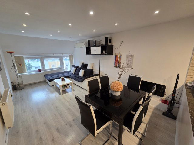 Eladó téglalakás, Székesfehérvárott 52.9 M Ft, 2 szobás