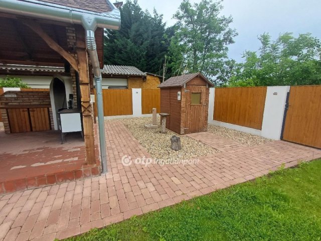 Eladó nyaraló, Dunavarsányban 69 M Ft, 1 szobás