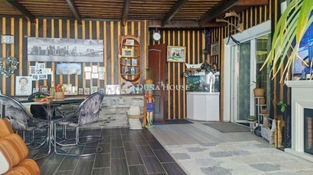 Eladó családi ház, Szentendrén 124.9 M Ft, 3 szobás