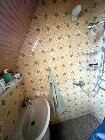 Eladó nyaraló, Harkányban 34.9 M Ft, 4 szobás