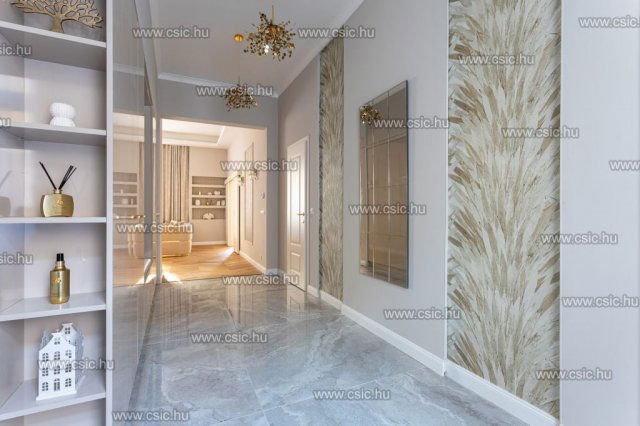 Eladó téglalakás, Budapesten, V. kerületben 249.9 M Ft, 3 szobás