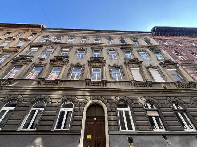 Eladó téglalakás, Budapesten, VII. kerületben, Peterdy utcában