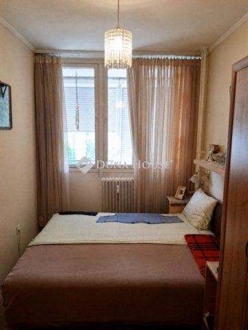 Eladó téglalakás, Budapesten, XX. kerületben 60 M Ft, 3 szobás