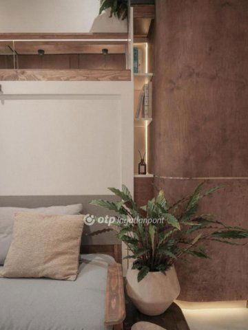 Eladó téglalakás, Budapesten, VII. kerületben 54.9 M Ft