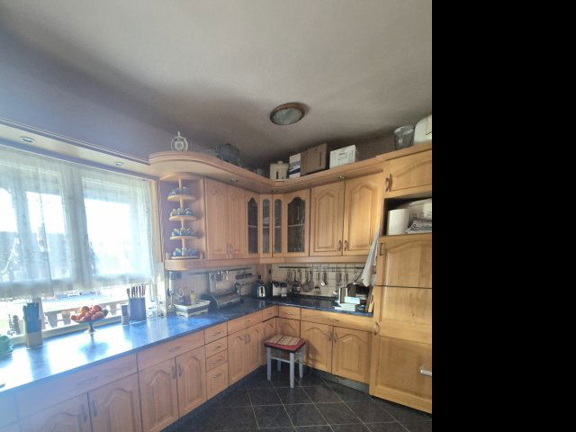 Eladó családi ház, Kisbéren 139.5 M Ft, 4 szobás